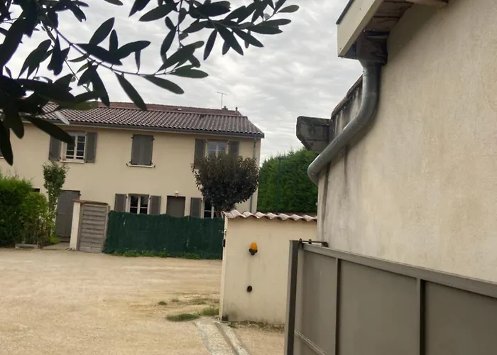 Le Apartment